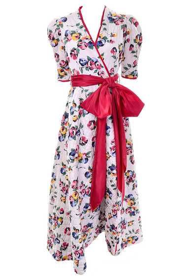 1940's Pale Pink Quilted Floral Vintage Robe Hoste