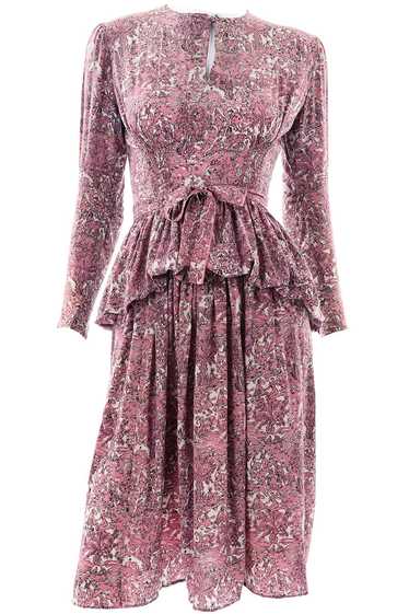 1940s Novelty Toile Print Mauve Pink Vintage Dress