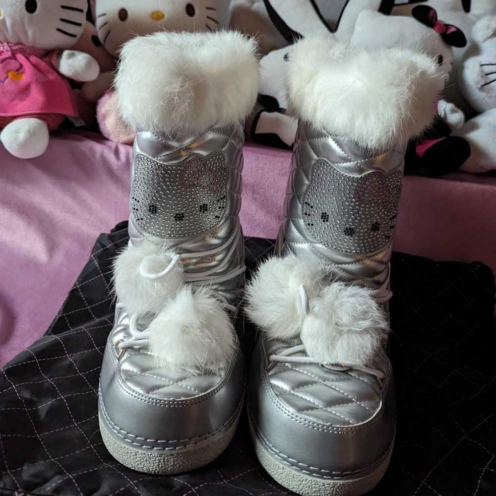 Hello kitty boots boots
estimated US 7.5
Fur part… - image 1