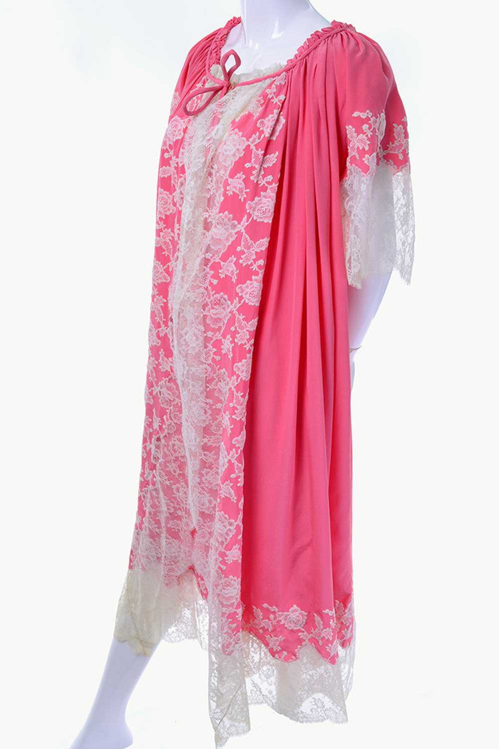 1960's Rare Vintage Pink Peignoir Set Robe and Ni… - image 5