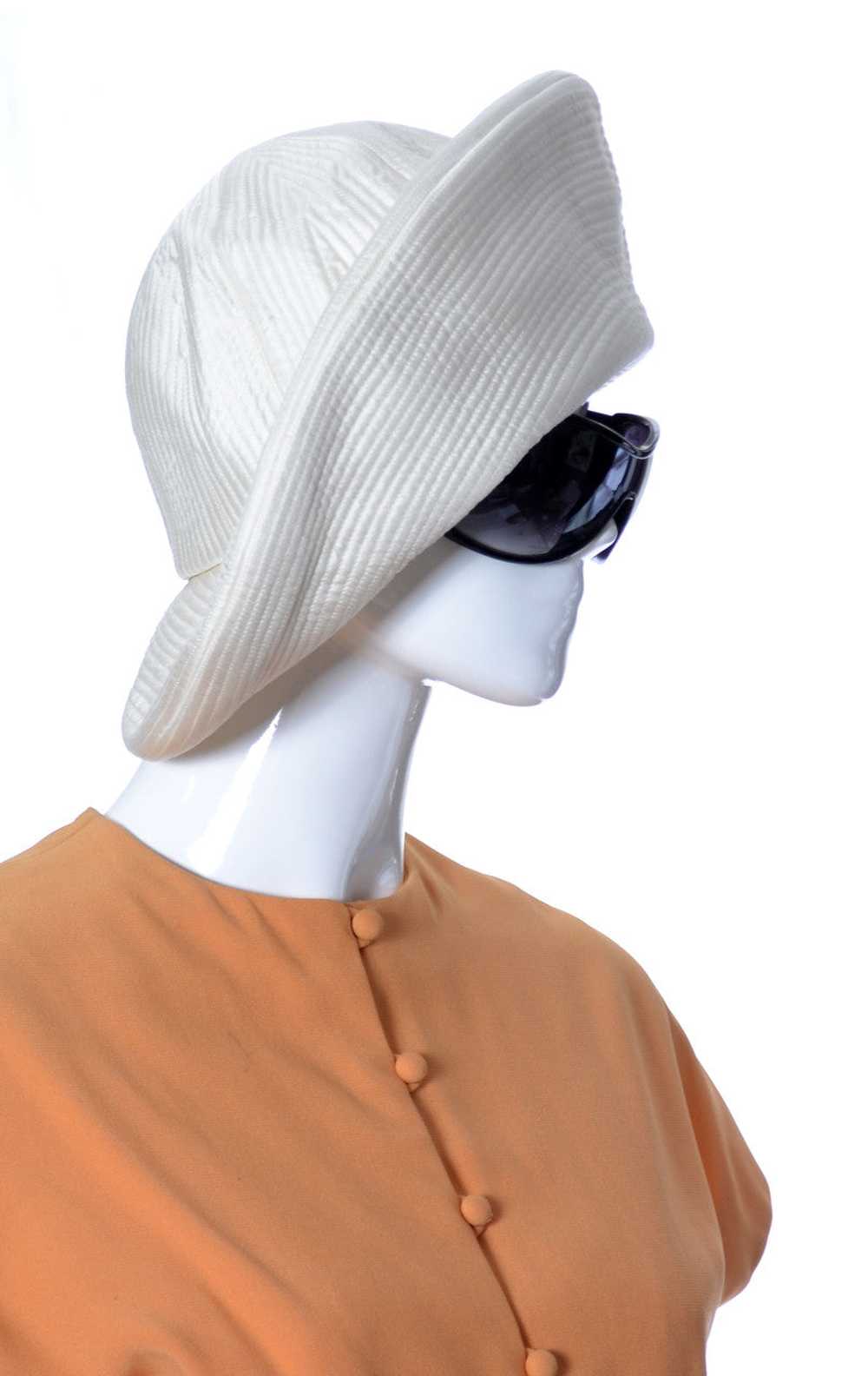 1960s Vintage White Floppy Hat from Emme Lord & T… - image 3