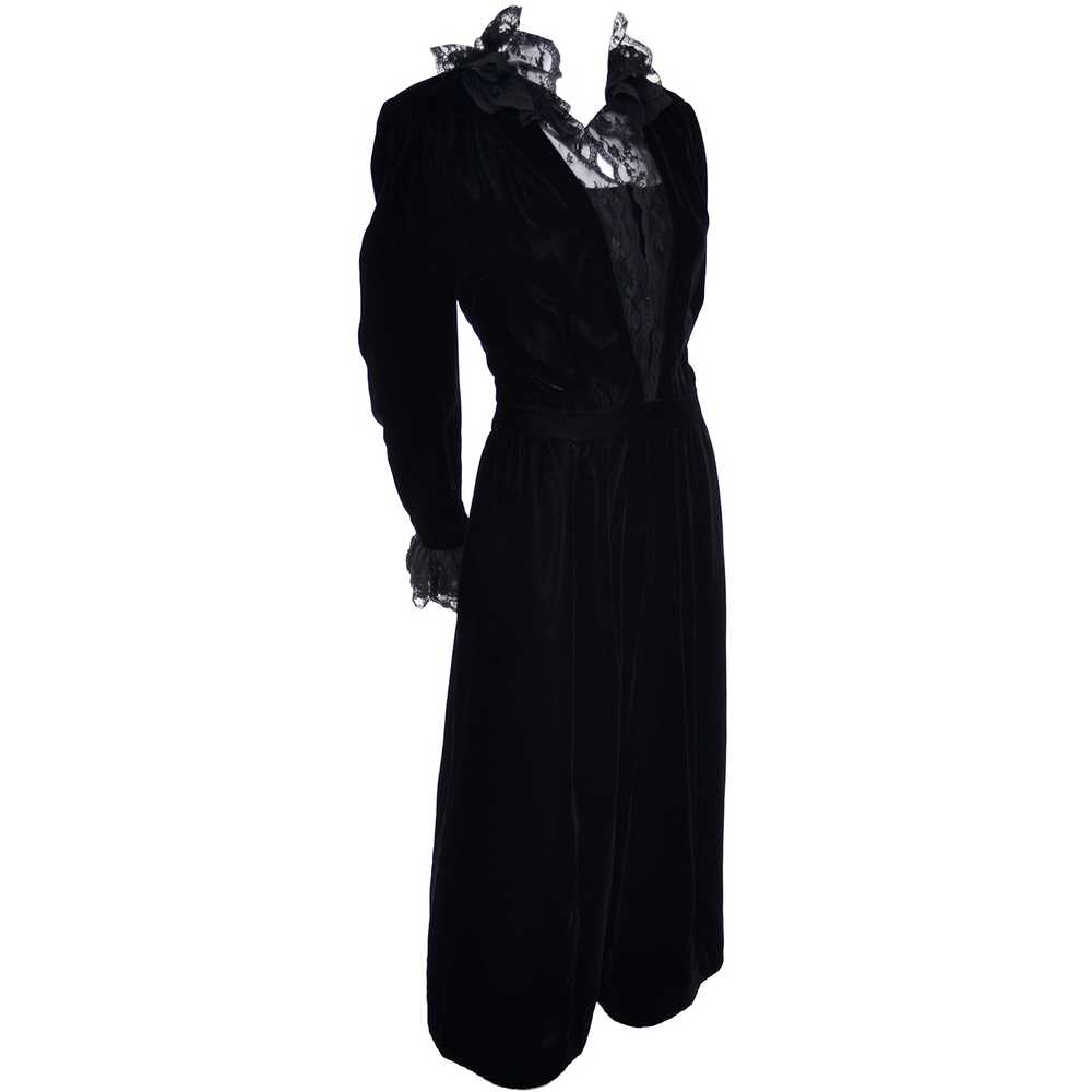 1970s Albert Nipon Victorian Style Black Velvet L… - image 2
