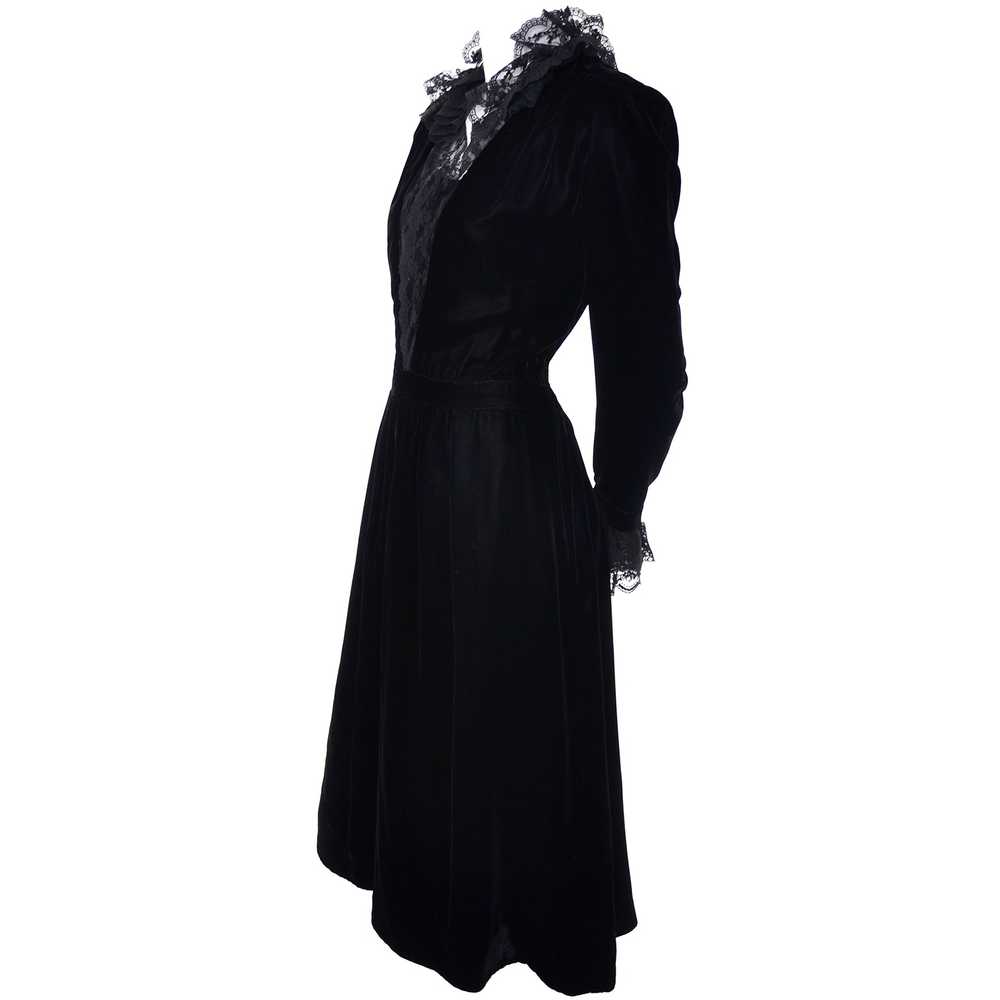 1970s Albert Nipon Victorian Style Black Velvet L… - image 4