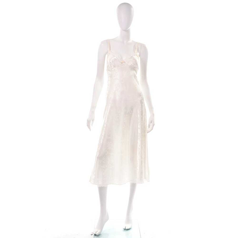 1980s Christian Dior Ivory Robe & Nightgown Set - image 2