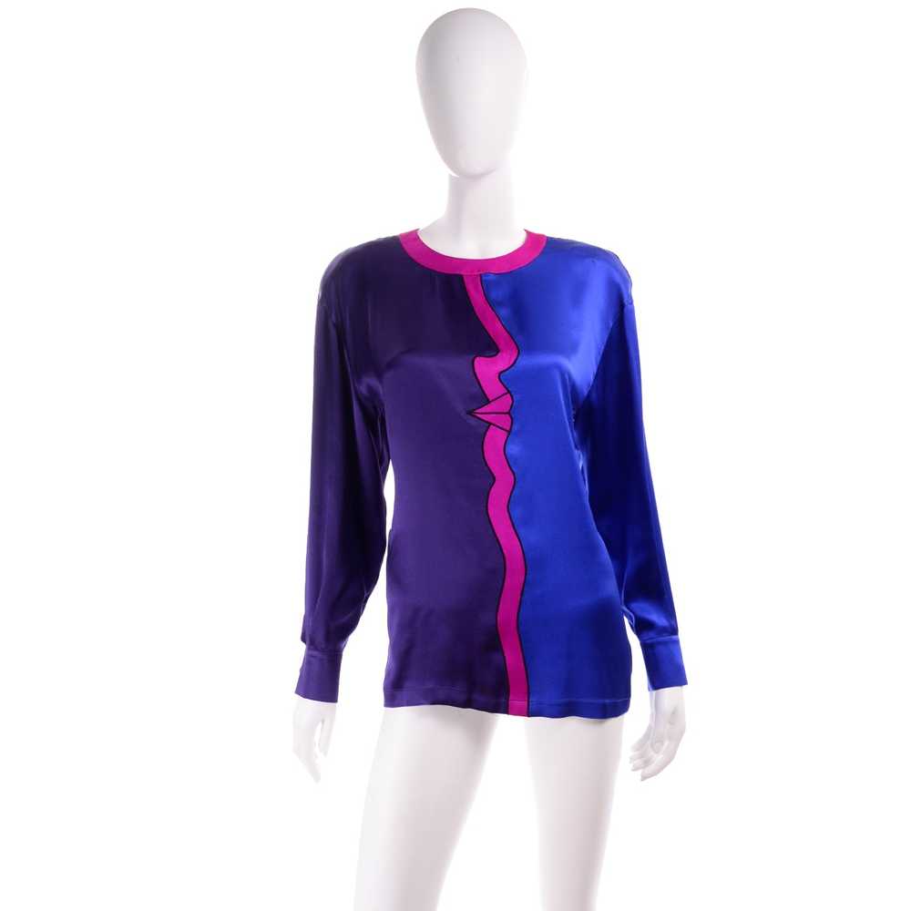 1980s Escada Silk Blouse w Abstract Face in Purpl… - image 2