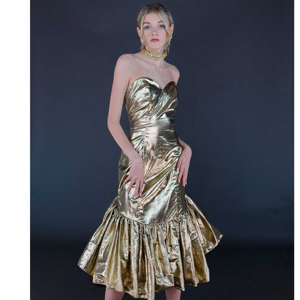 1980s Gold Lame Strapless Ruffled Evening Dress w… - image 5