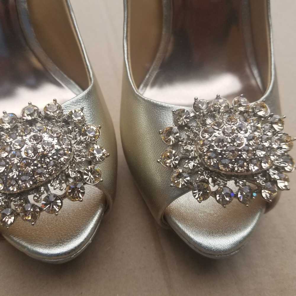 Badgley mischka size 7 heels - image 11