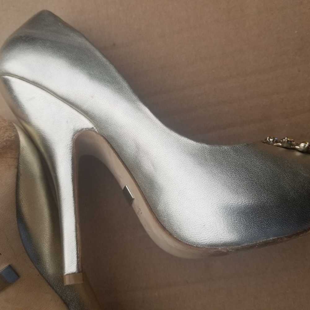 Badgley mischka size 7 heels - image 12