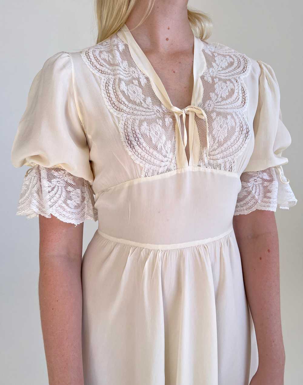 1930's Off White Silk 3/4 Sleeve Dress - image 3