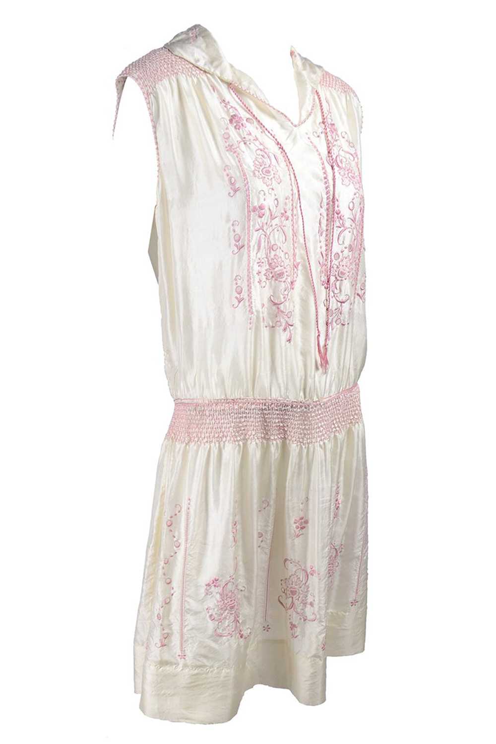 Bohemian 1920s Vintage Dress in Ivory Silk With P… - image 2