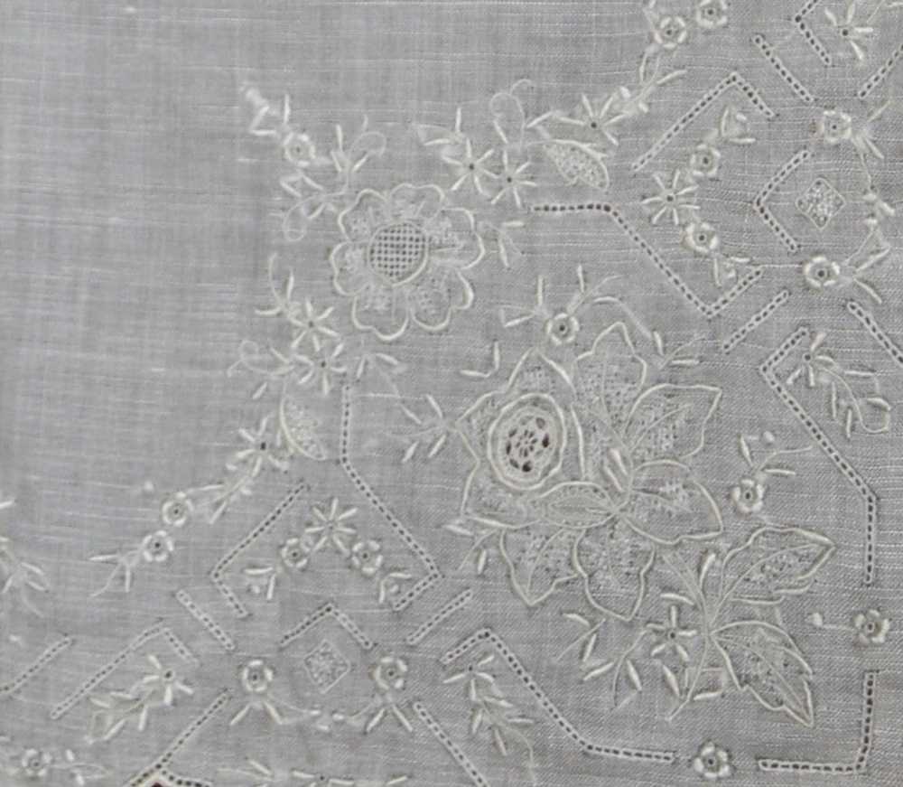 Bridal Wedding Handkerchief Vintage Embroidered R… - image 4