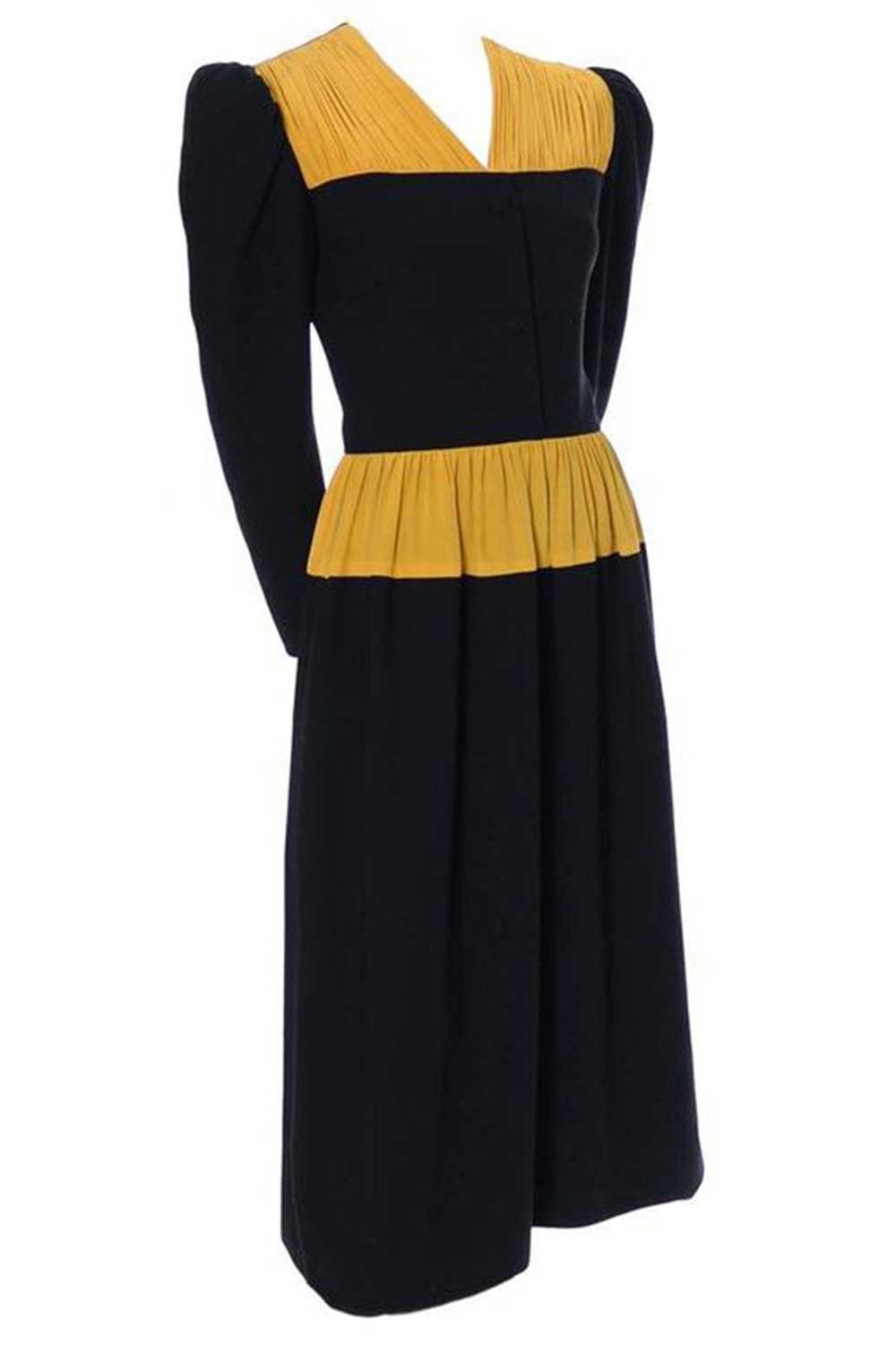 Carolina Herrera Pleated Wool Crepe Vintage Dress… - image 1