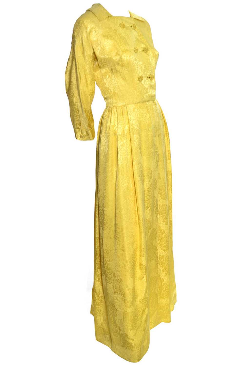 Chinese Silk Vintage Yellow Jacquard Robe or Host… - image 1