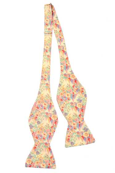 Pastel Floral Vintage Bow Tie