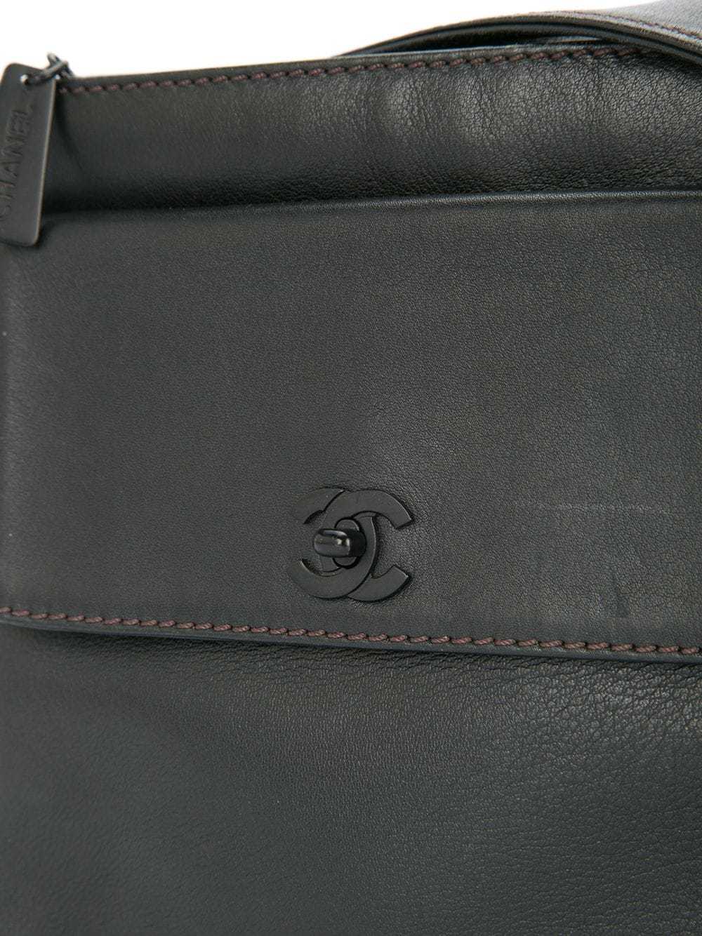 CHANEL Pre-Owned CC logo belt bag - Black - image 4