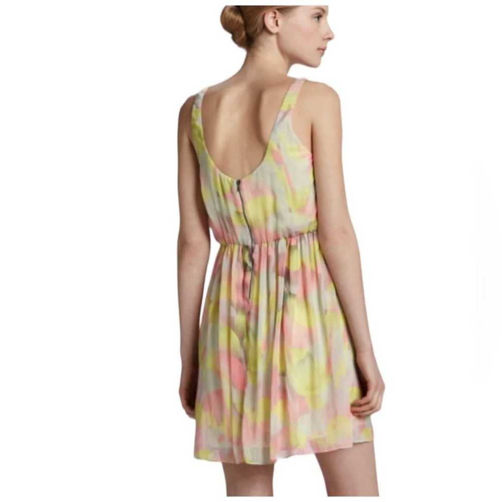 Alice + Olivia Louise Gathered-Skirt Floral Dress… - image 2