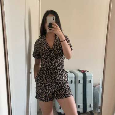 Leopard print  romper with pockets.