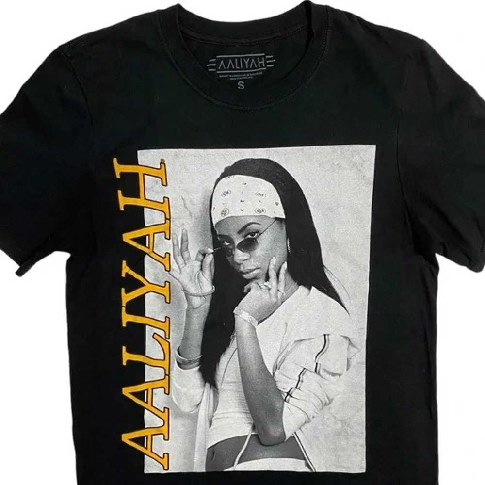 Aaliyah Graphic Tee Shirt Adult Men’s Small - image 2