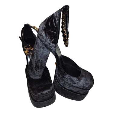 Versace Medusa Aevitas velvet heels
