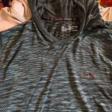 UNDER ARMOUR LIKE NEW FITTED HEATGEAR 2XL HOODED … - image 1