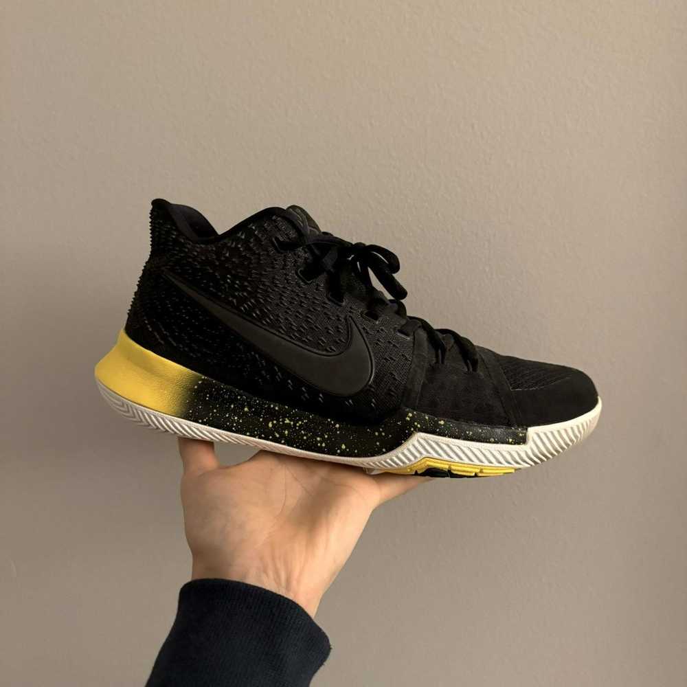 Nike Nike Kyrie 3 black and yellow - image 4