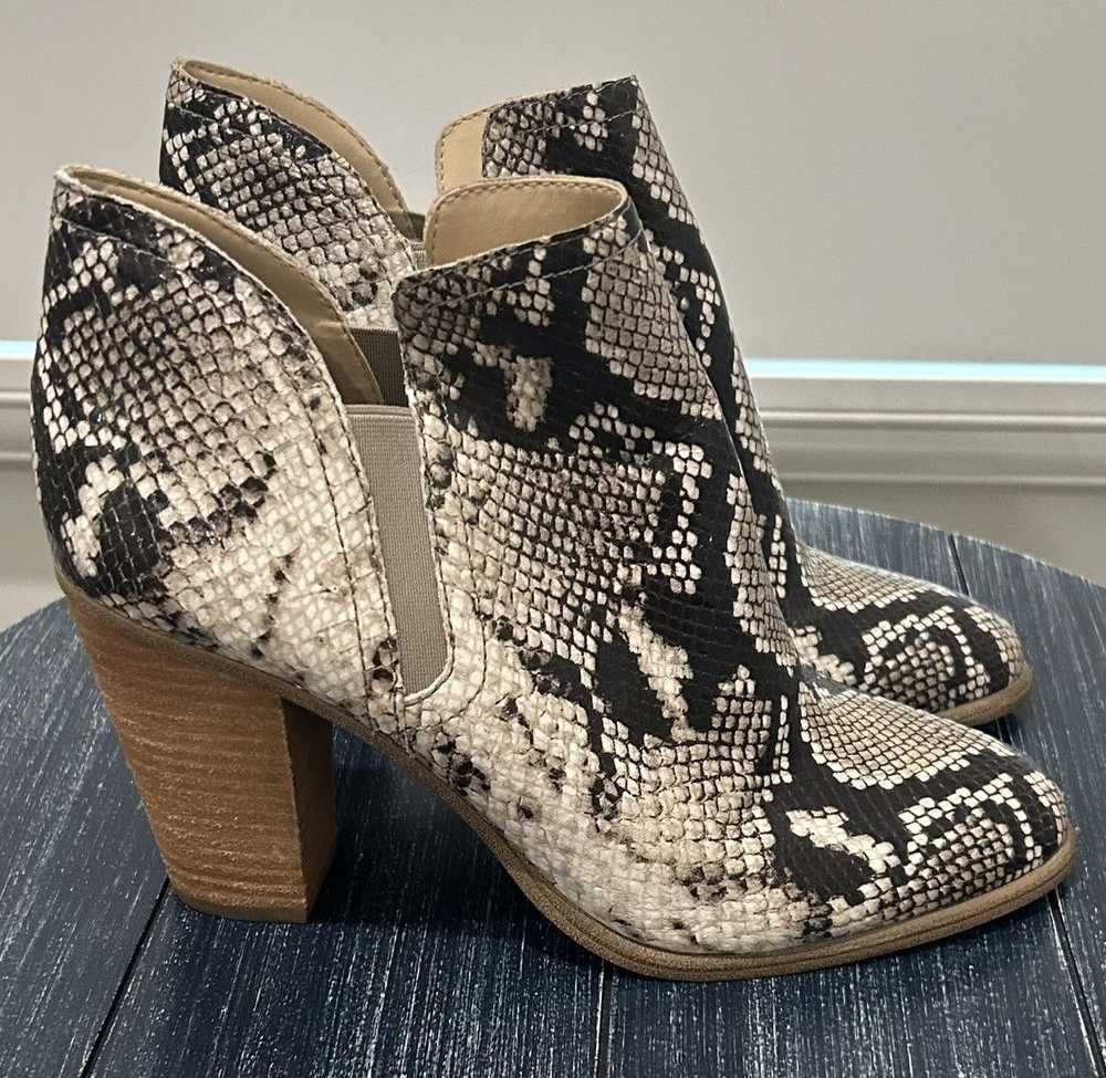 Vince Camuto Vince Camuto Snakeskin Booties - image 6
