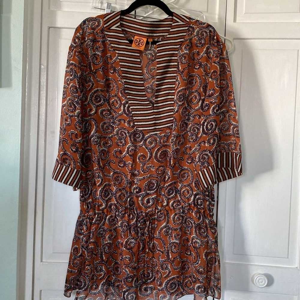 Tory Burch 100% silk tunic.  Size M/L - image 7