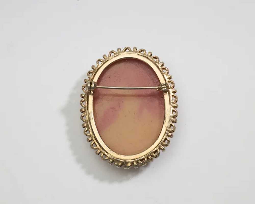 Vintage Gold-Tone Celluloid Cameo Brooch with Pin… - image 7