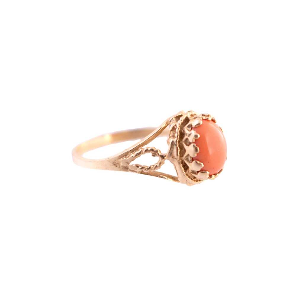 Vintage 10K Gold Coral Ring - image 2