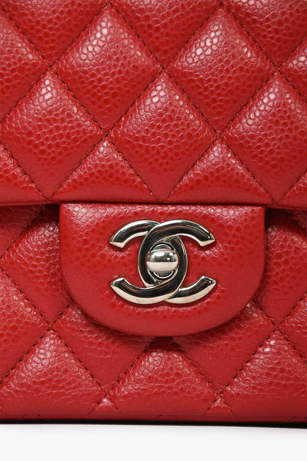Pre-loved Chanel™ 2011 Red Caviar Leather Medium … - image 2