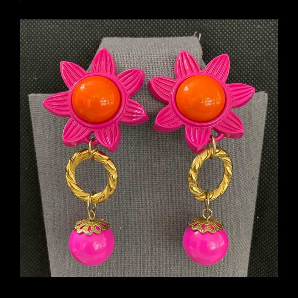 Vintage 80’s Pink & Orange Sunflower Dangling cli… - image 1