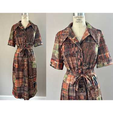 Vintage 1970s Belted Print Fit And Flare Dress In… - image 1