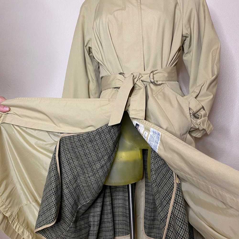 Saks 5th Avenue Vintage 70s Trench coat size 14 - image 5