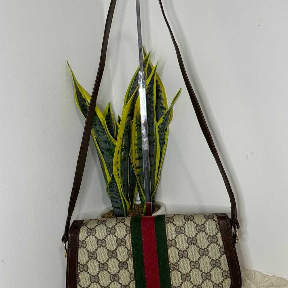 Gucci GG Sherry Line Vintage Shoulder Bag - image 10
