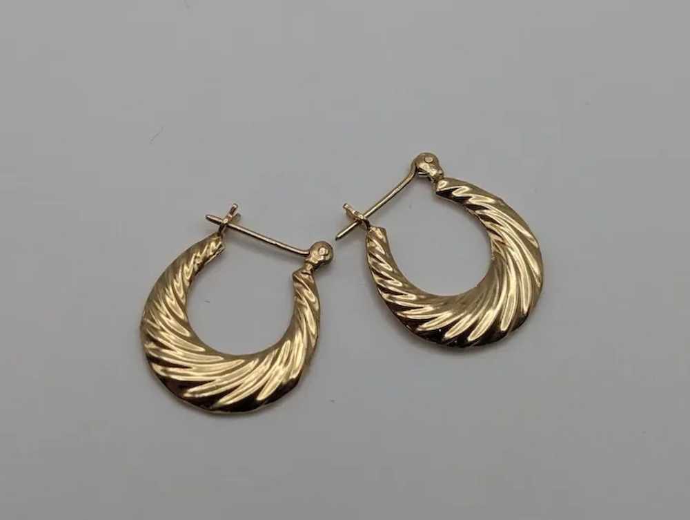 14k Yellow Gold Hollow Puff Earrings. 14k Gold Ho… - image 2
