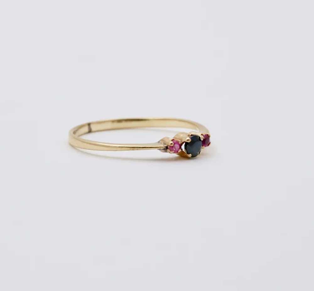 Vintage Blue Sapphire Ruby 14K Yellow Gold Ring - image 2