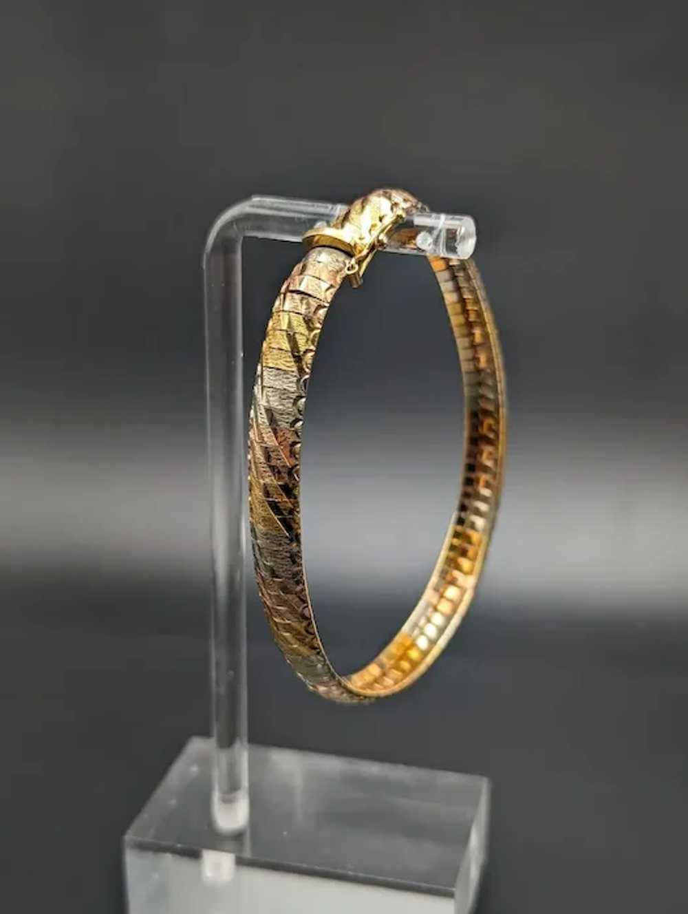 Italy 18K Heavy Tri Color Gold 7.3 mm Etched Line… - image 5