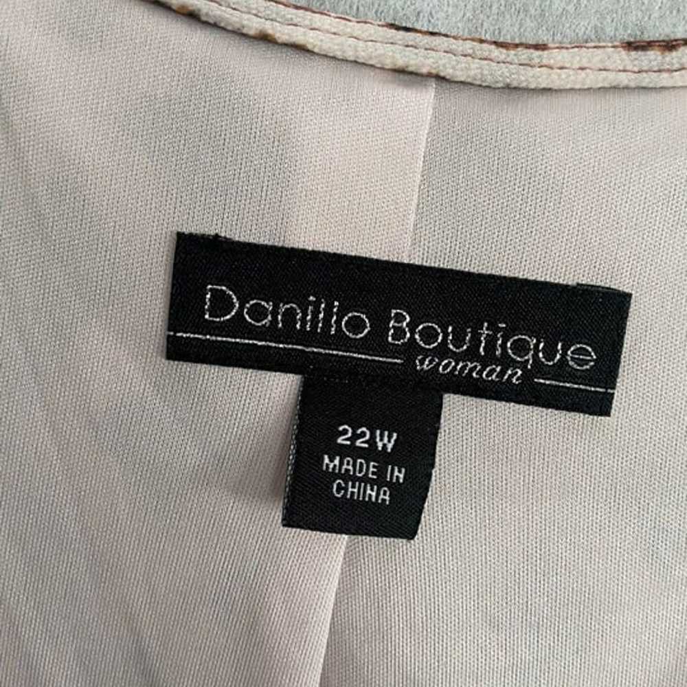 NWOT Danillo Boutique Woman Belted Button Front D… - image 11