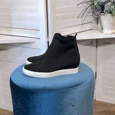 Streetwear MIA black platform slip on sneakers wh… - image 1