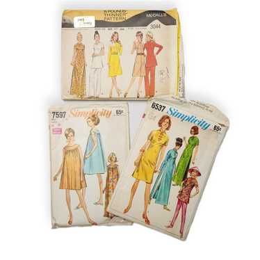 Vintage Vintage 60s-70s Size 16-18 Sewing Patterns - image 1