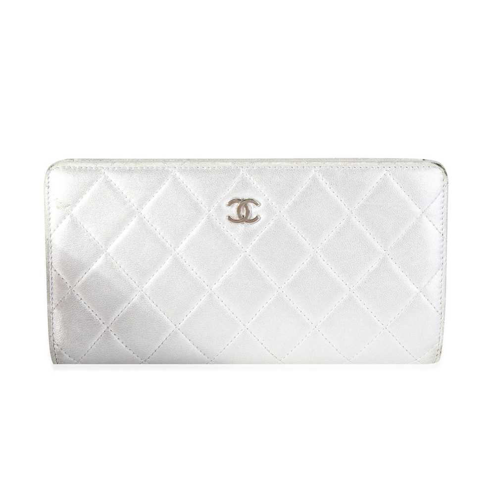 Chanel Chanel Metallic Silver Quilted Lambskin Le… - image 1