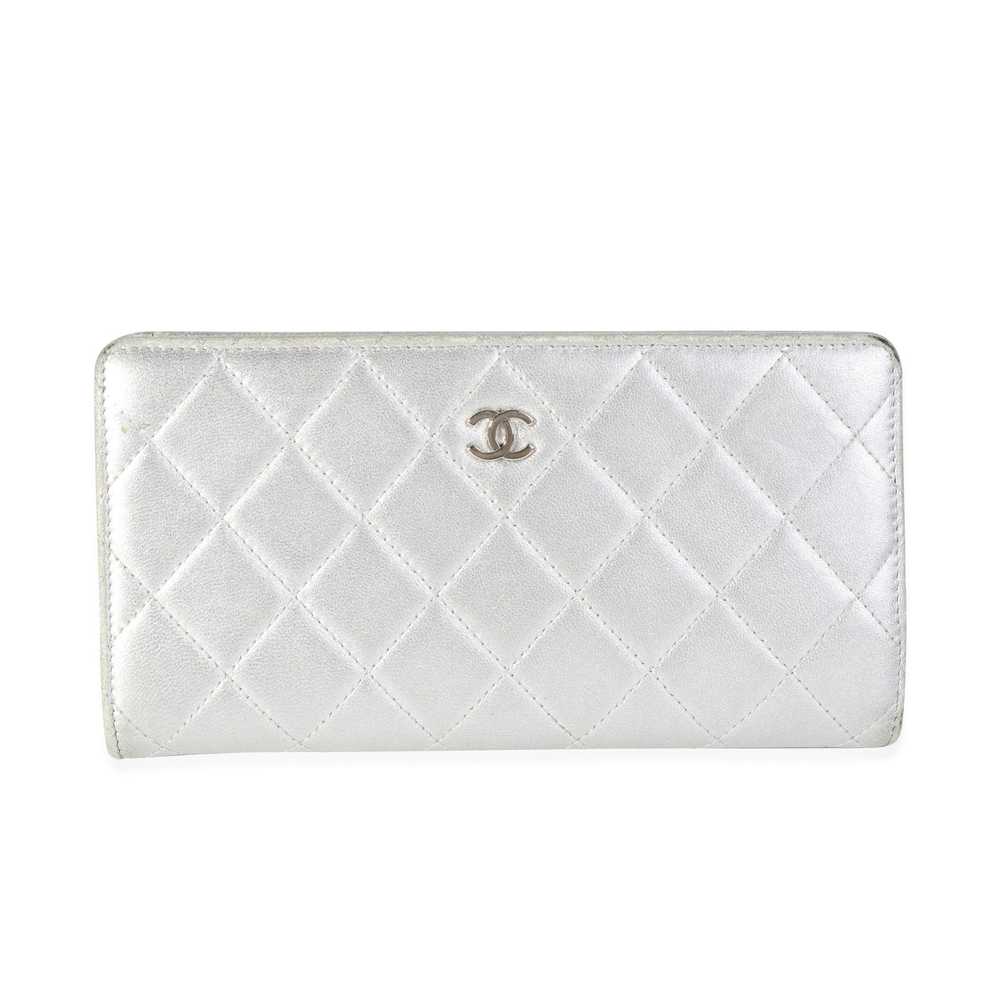 Chanel Chanel Metallic Silver Quilted Lambskin Le… - image 3