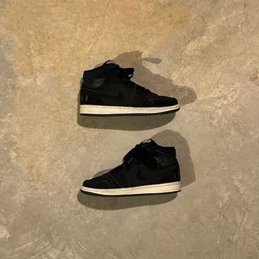 Jordan Brand × Nike × Streetwear Jordan 1 Mid Bla… - image 1