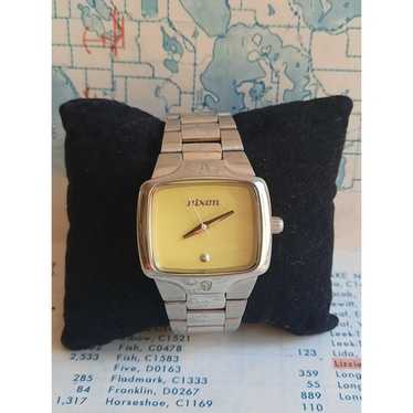 【さしみ】ニクソン NIXON　SMALL Player ヨドバシ.com - NIXON ニクソン THE SMALL PLAYER（スモール