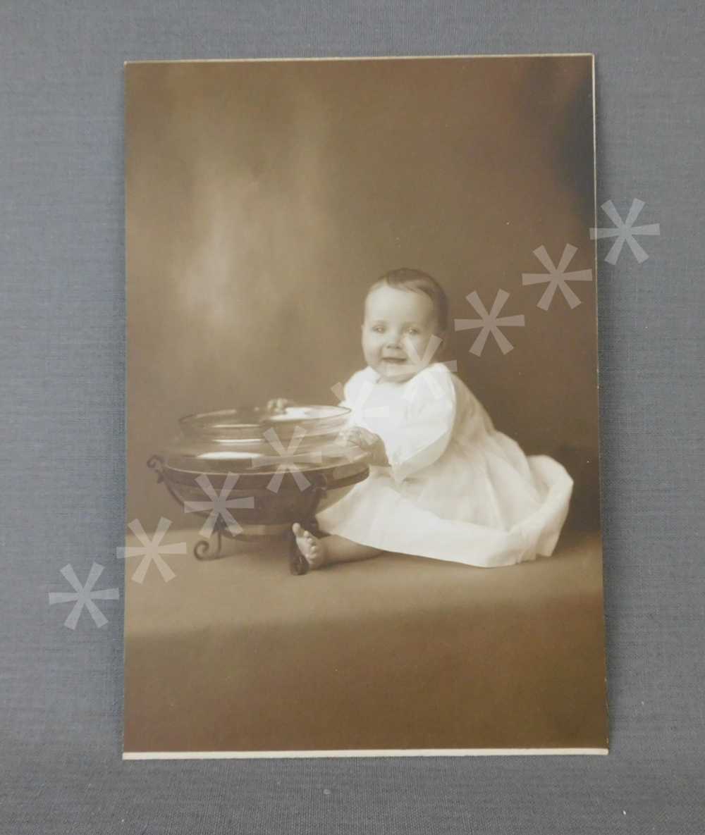 Vintage Baby and Fishbowl Cabinet Card Photo, Ear… - image 2