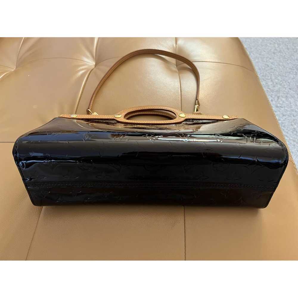 Louis Vuitton Roxbury patent leather handbag - image 8