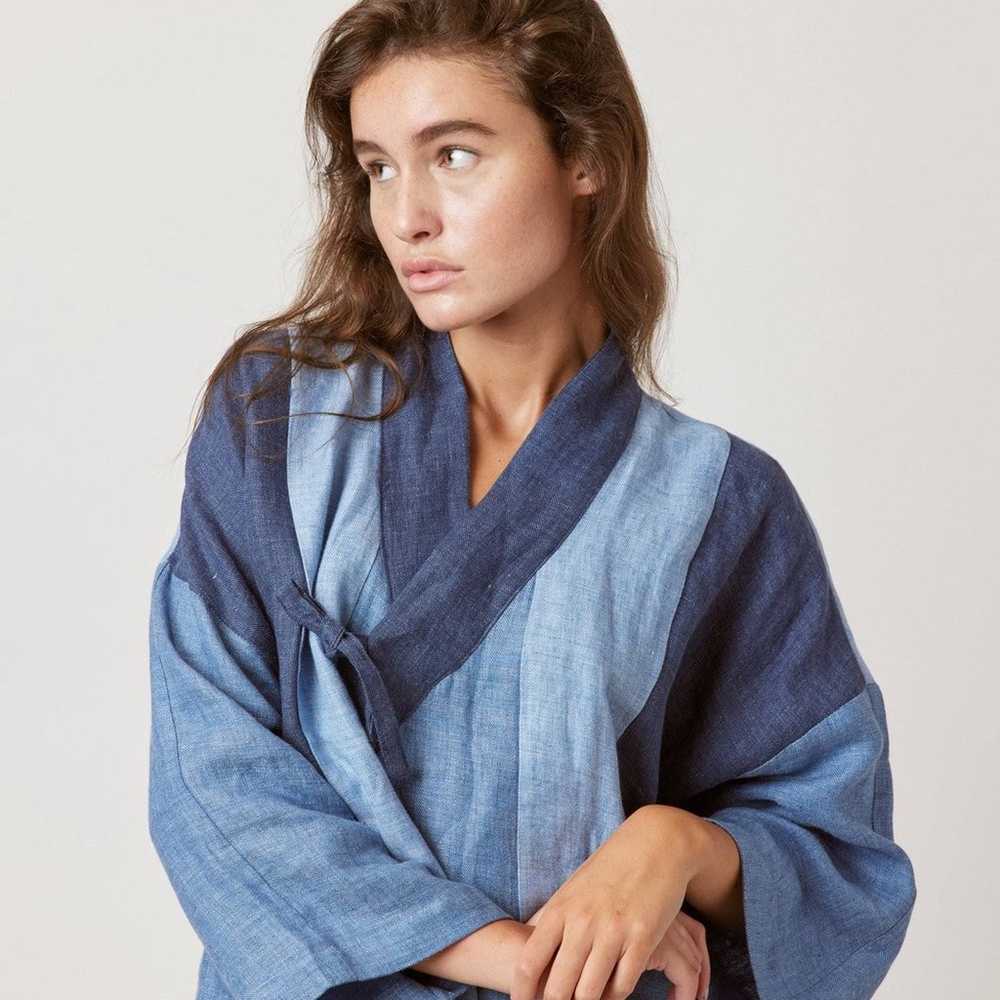 NWOT Amente linen color blocked kimono jacket blu… - image 3