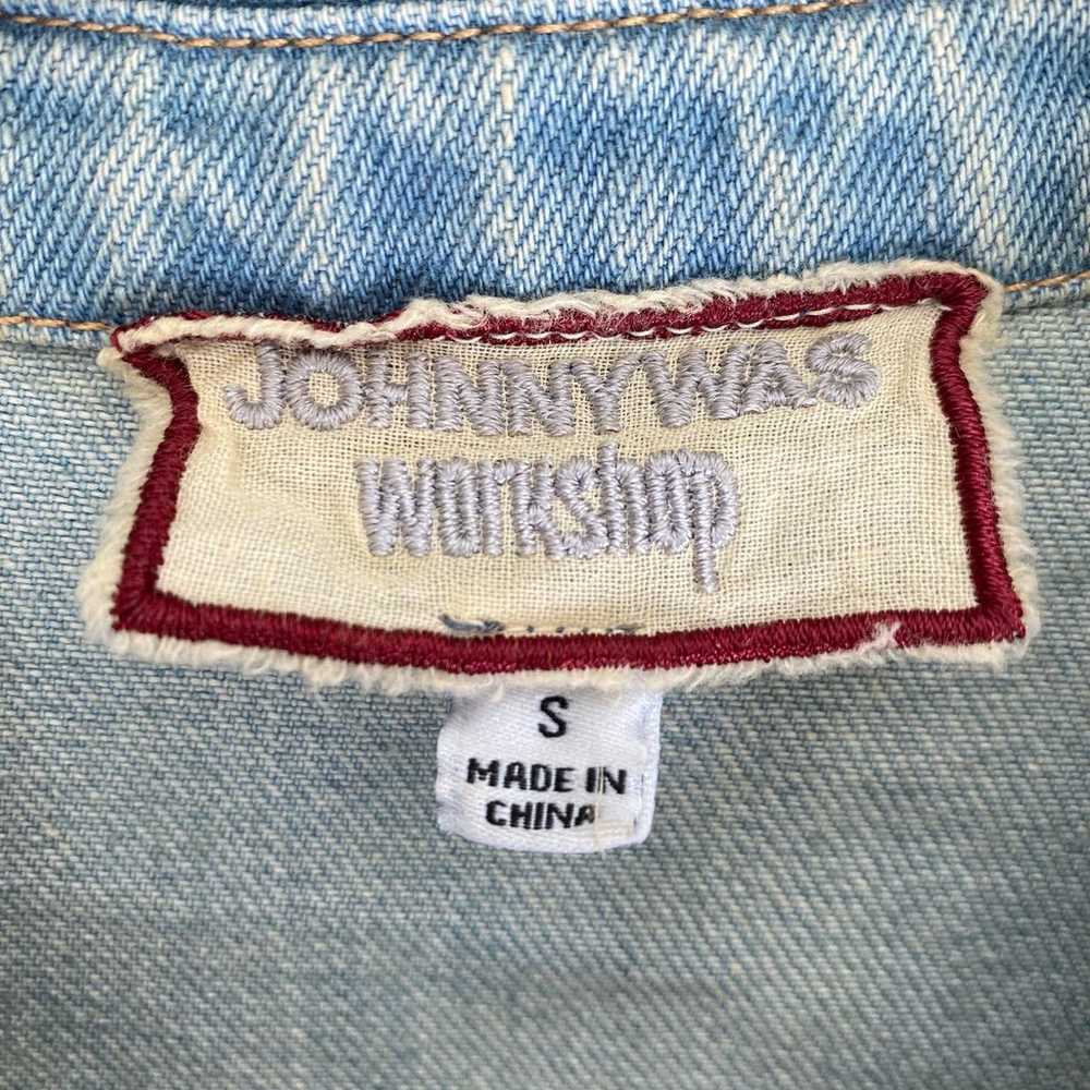 Johnny Was Workshop Adele Denim Overshirt Light B… - image 3