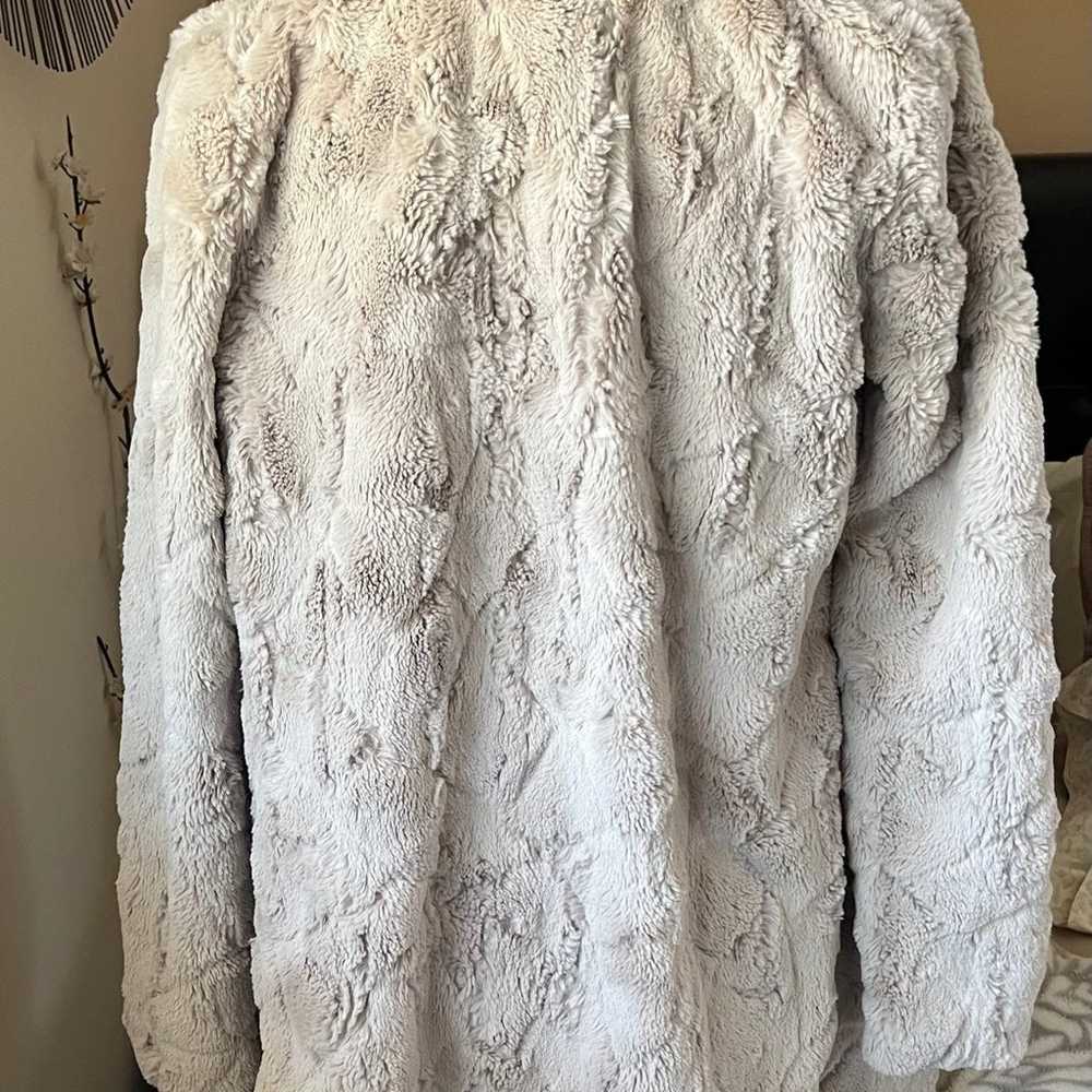 BB Dakota Faux Fur coat - image 2