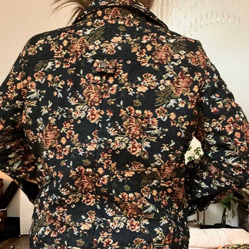 Floral tapestry jacket - image 3